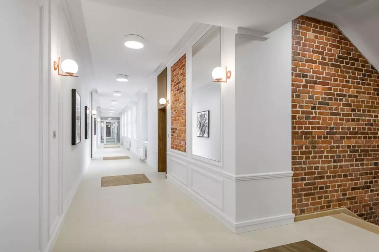 Poniatowskiego Parkside Studio~Parking And Lift Βρότσλαβ Εξωτερικό φωτογραφία